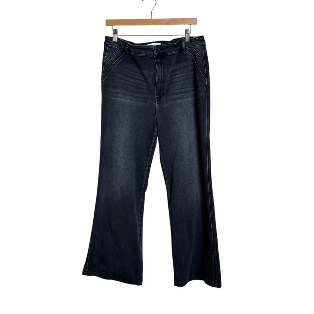 KanCan Celia Ultra High Rise Wide Flare Jeans Washed Black Denim Womens Size 31
